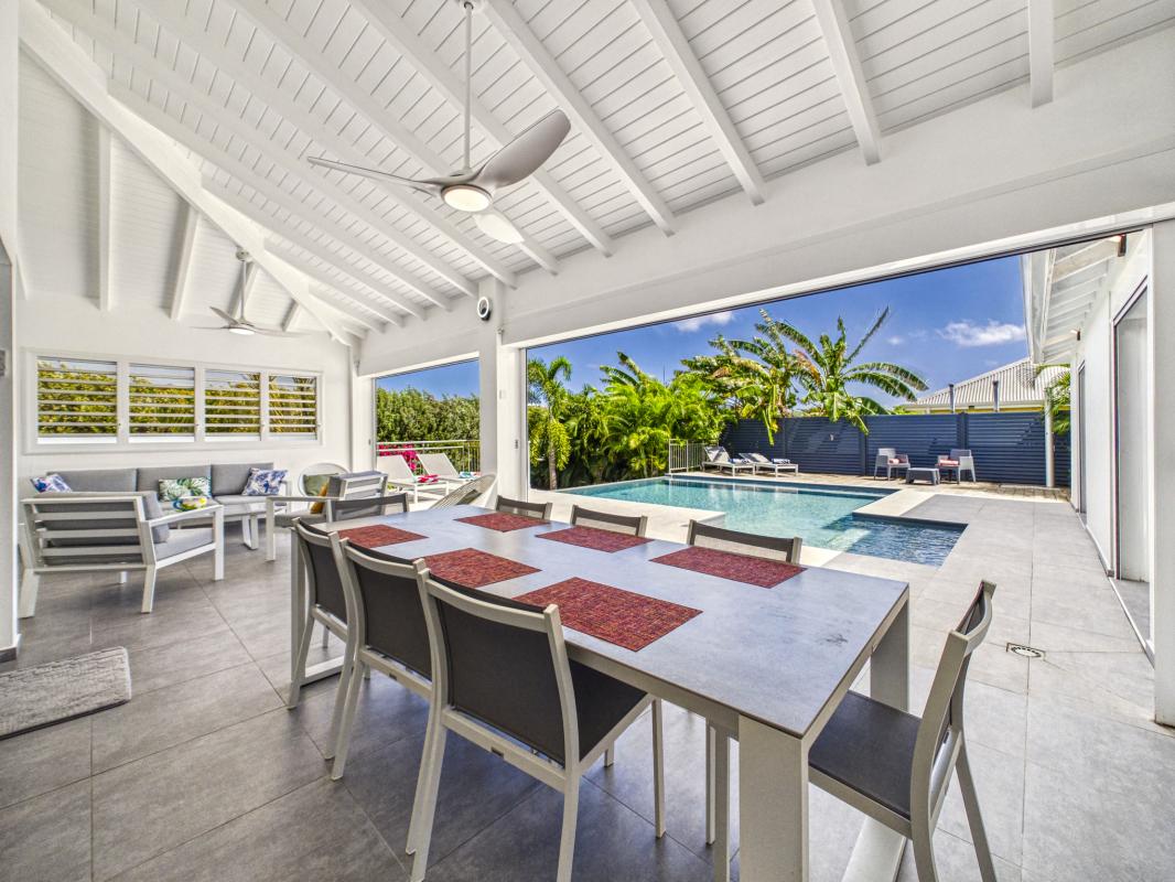 12.Location villa piscine Saint François Guadeloupe_Terrasse
